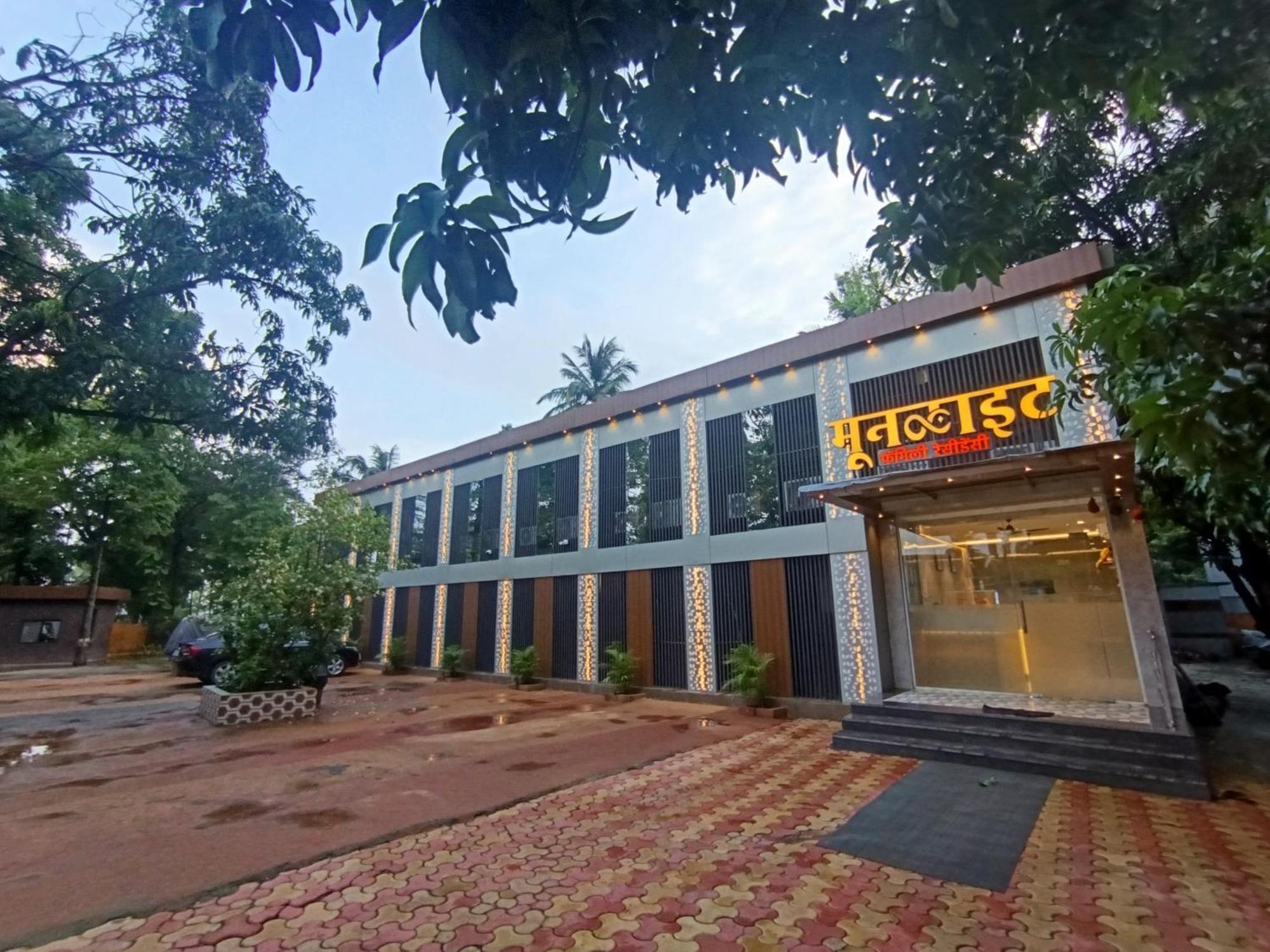 Hotel Moon Lite Residency - Marve Road Malad West Mumbai Kültér fotó